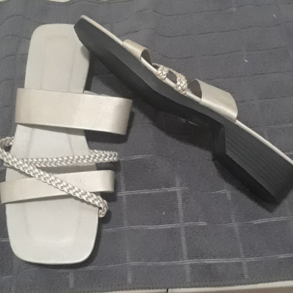 Sandals - Picture 2 of 2